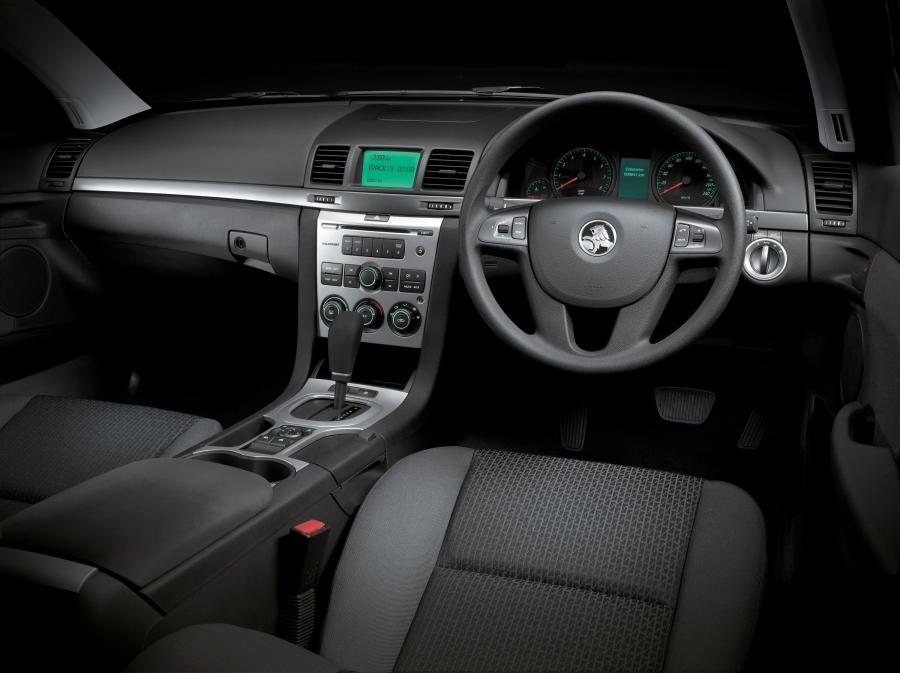  Holden Commodore VE Omega Ute 2007 года  (фото 2 из 23)